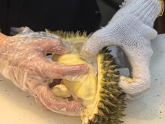 -领鲜活海鲜榴莲自助火锅(东门店)