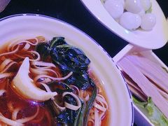 -唯爱KTV聚会餐厅(仙林东城汇店)