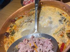 -洱火云南酸菜牛肉火锅(石景山当代商城店)