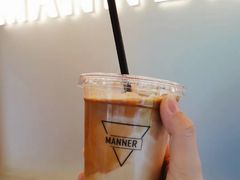 澳式白咖啡-Manner Coffee(芮欧百货店)