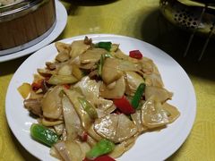 肉片炒春笋-民间瓦缸煨汤館(嵩山路店)