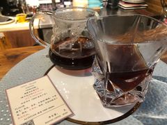 -LEO CAFE