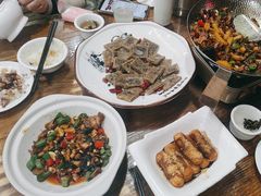 -老唐三下锅 ·张家界地标美食(溪布街店)