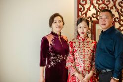 -禕·愫白婚纱商店