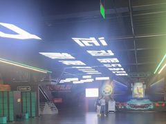 -极限PLAY运动娱乐新世界·团建派对表演休闲馆·室内高空游乐园