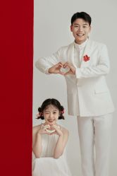-喜爱高定婚纱摄影