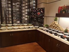 自助调料区-嘉年华大酒店琴湾-自助餐厅