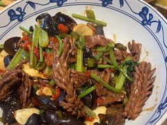 -那家老院子东北菜·饺子·小鸡炖蘑菇(艳华街店)