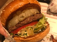 -The Habit Burger Grill 哈比特汉堡(复兴soho店)