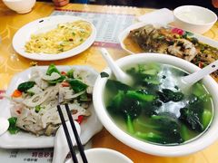 -月落乌啼餐馆
