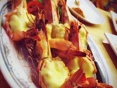 -J Daeng Seafood