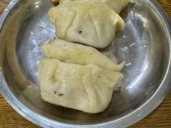 -黄阿姨锅贴大王(万航渡路店)