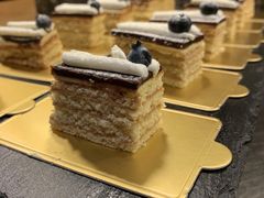 -岷山饭店-芝芝自助餐厅