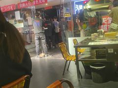 大堂-马路牙子地桌烤肉(工体店)