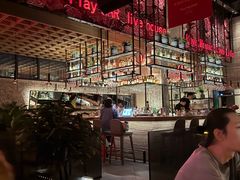 -FOUR PLAY BAR