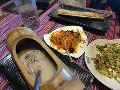 -香巴拉云南餐厅(华莱坞店)