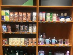 零售区-星巴克(天津滨海金元宝于家堡店)