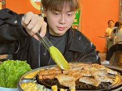 -胡悦里韩式烤肉(芝罘万达广场店)