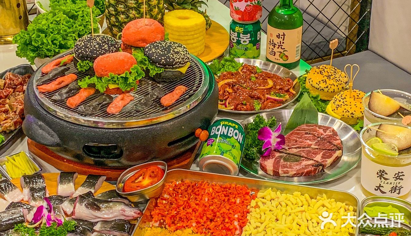 天津烤肉店内卷王‼️Diy小汉堡,芝士条爆好吃