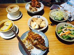 -红猪卤肉饭(大西洋美食城店)