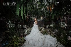 -欣薇婚纱(新源乐汇城店)