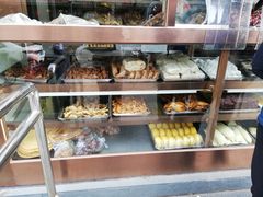 面包甜点陈列柜-老回回饺子馆(海洋馆店)