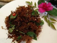 -山珍王国·云南野生菌石锅鱼