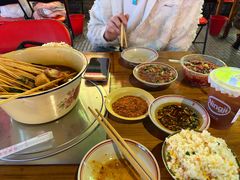 -拈签一笑黄牛肉辣卤串串