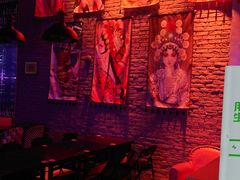 -INLOVE Live House