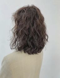 -变画·发型STUDIO