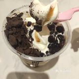 奥利奥珍珠圣代,有点类似蜜雪冰城的奥利奥圣代