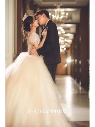 -雪中彩影婚纱摄影·微光艺术中心