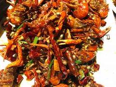 -巴厘龙虾·榜首油焖大虾(音乐学院·沿江酒馆店)