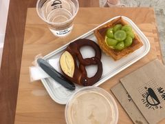 -光作面包Voila Lumiere(中山店)