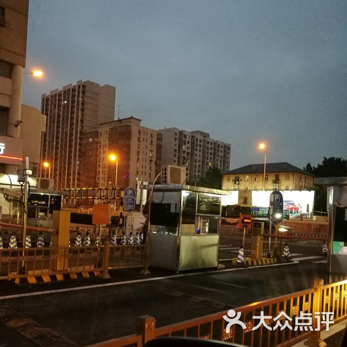 西站北广场1号停车场图片-北京停车场-大众点评网
