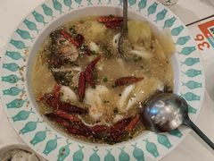 -姚姚酸菜鱼·金戈戈香港豉油鸡(喜荟城联名店)