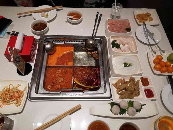海底捞火锅(汇一城店)-"至少提前一个半小时取号,现场等位期间有零.