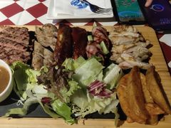 -鲨鱼美式餐厅酒吧Sharky