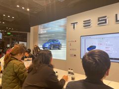 -TESLA 特斯拉(上海太古汇体验店)