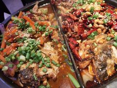 香辣烤鱼-鸣记脆皮烤鱼·海鲜烤鱼(三八广场店)