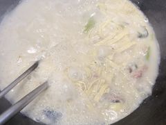 -陈大锅·岳阳鱼馆·地道岳阳菜(美食街店)