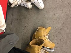 -冠军冰场CHAMPION RINK(百联又一城店)