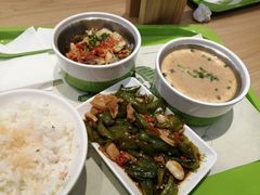 -老乡鸡(亳州路天庆大厦店)