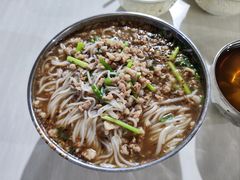 -正宗杨记普洱酸醋米线(总店)