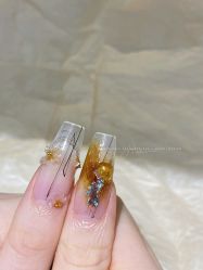 -花岐款式专研健康美甲沙龙