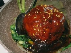 江南荷香狮子头-苏梦江南·淮扬菜(夫子庙店)