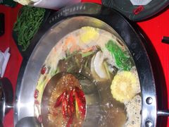 -谭鸭血老火锅(万象九宜城店)
