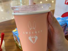 草莓奶昔-Sweeney冰淇淋