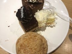 自助甜品-小鱼小牛·鱼牛干锅·脆鱼火锅(世欧广场店)