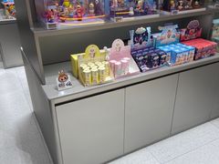 -泡泡玛特POPMART(蓝色港湾店)